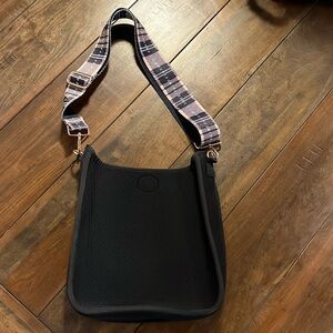 Ah.dorned cross body purse NEVER USED